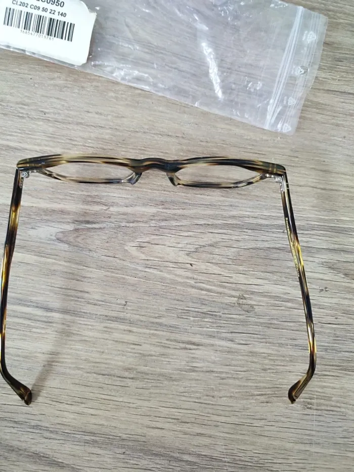 Lunettes sans correction sensee CL 202, très bon état, valeur 100€ - photo numéro 6