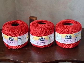 3 pelotes de fil pour crochet,  rouge 
