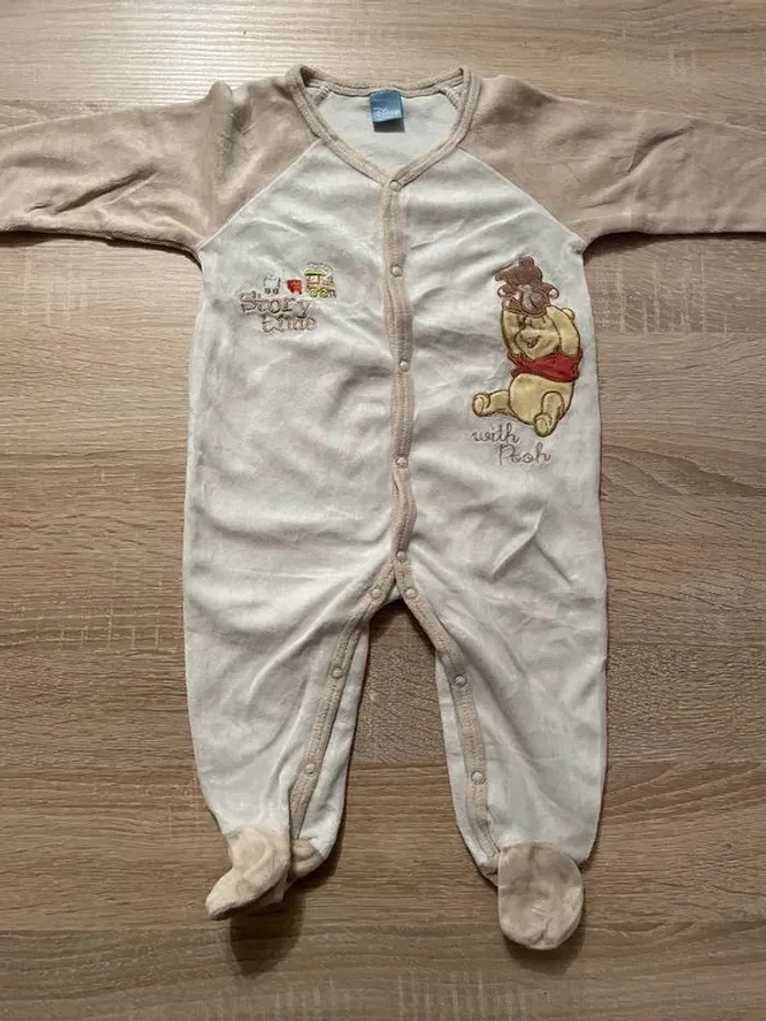 Lot de Pyjama velours DISNEY 6 mois - photo numéro 5