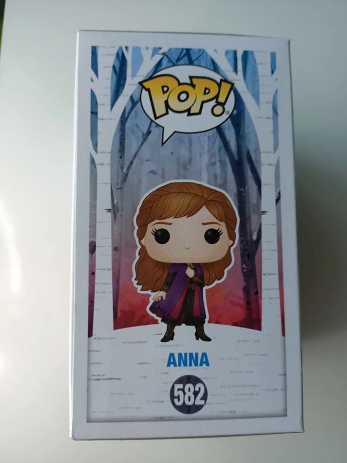 Lot de 2 Figurines Funko pop Disney frozen 2 : n°586 Mattias et n°582 Anna - photo numéro 5