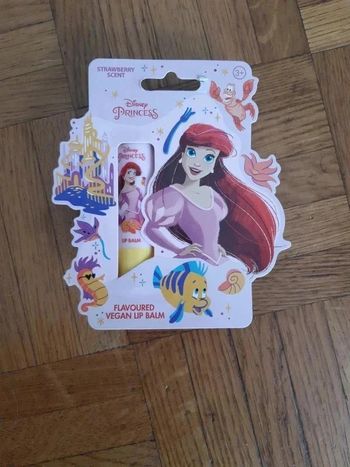 Baume à lèvres Ariel fraise neuf