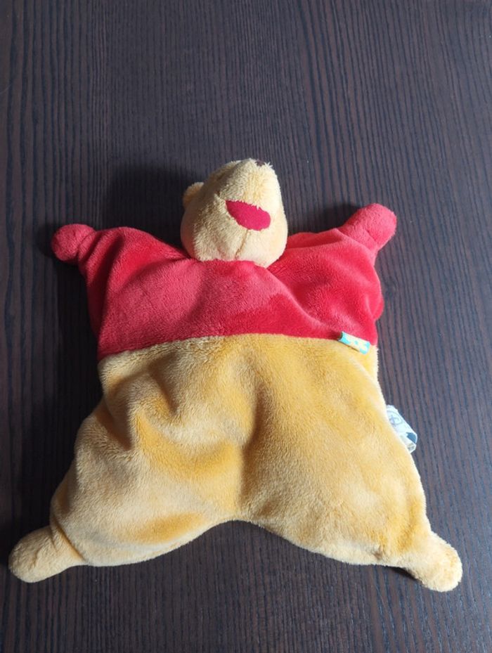 Doudou Winnie l'ourson