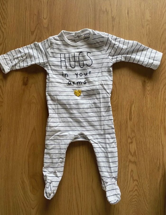 Lot de 4 pyjamas - photo numéro 3