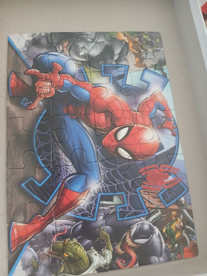 Lot de 2 "Puzzle spiderman" - photo numéro 6