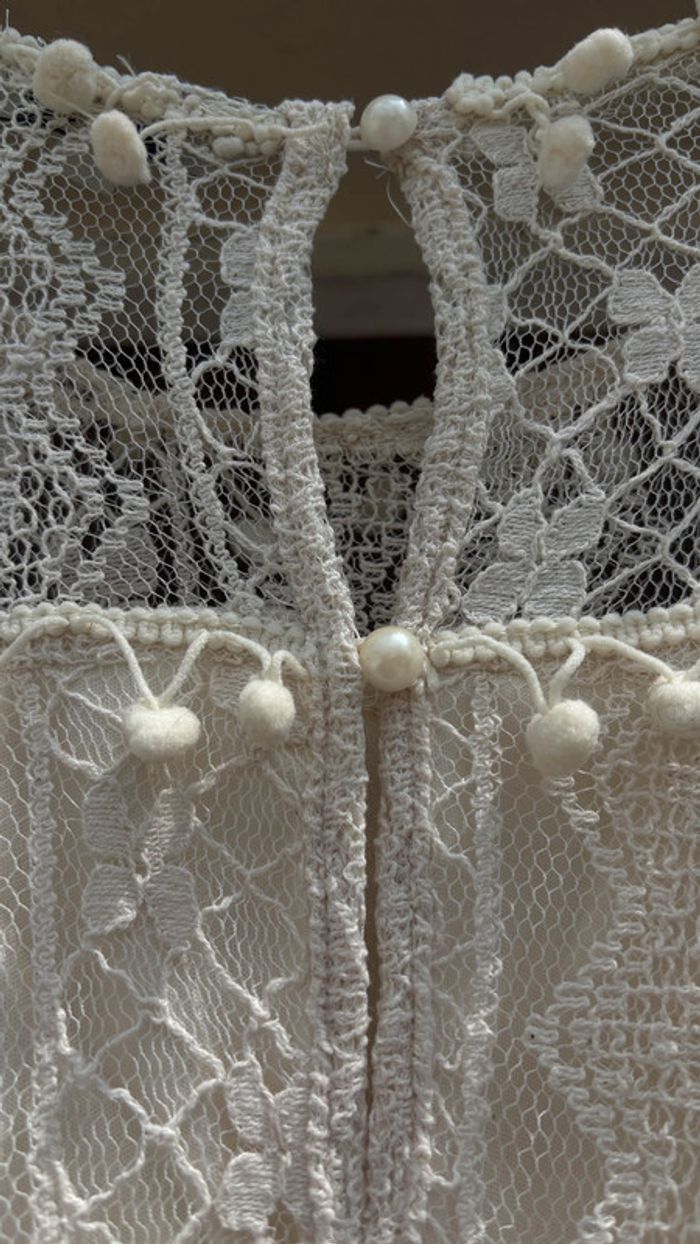 🌸 Robe en dentelle blanche Ciaomilano Paris 🌸 - photo numéro 3