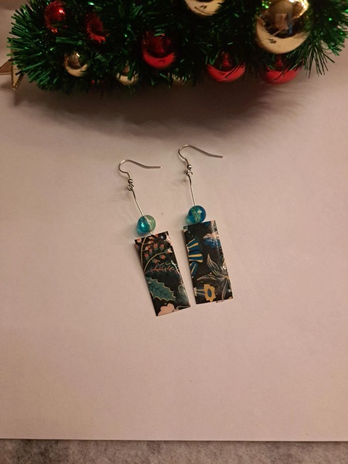 Boucles d'oreilles pendante multicolore légère - photo numéro 6