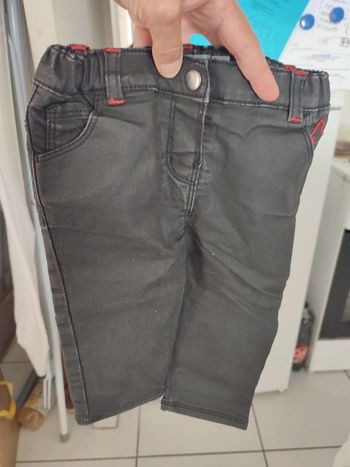 #kytie18moisfille. Jeans taille 18 mois