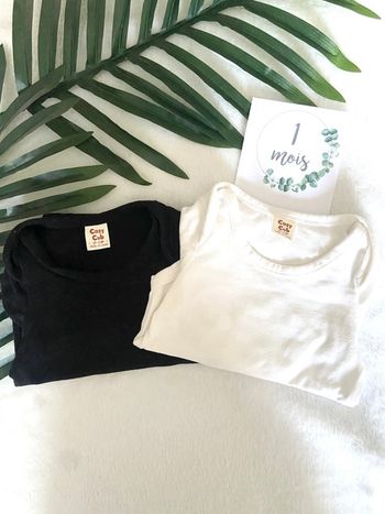 Lot de 2 bodies manches longues – Cosy Baby – Taille 0-1 mois