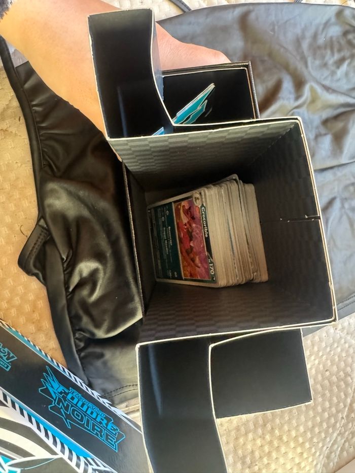 Coffret carte Pokémon à jouer et à collectionner - photo numéro 6