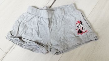 Vêtement fille short gris Minnie Mouse 6 ans