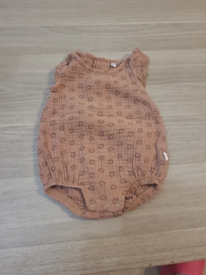 Vetement bébé