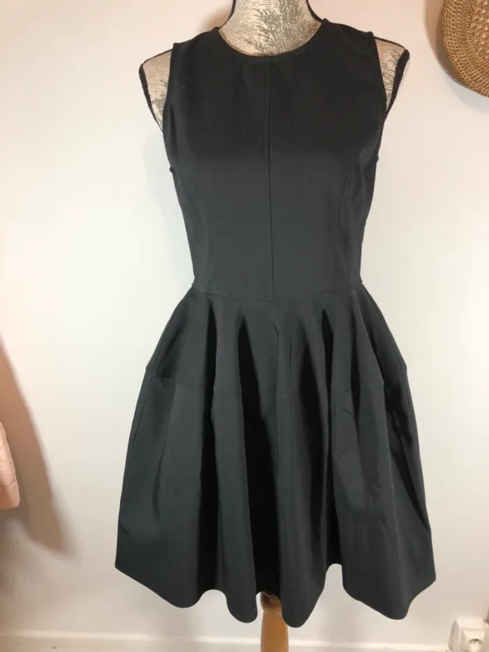 Robe noire Impérial - photo numéro 2