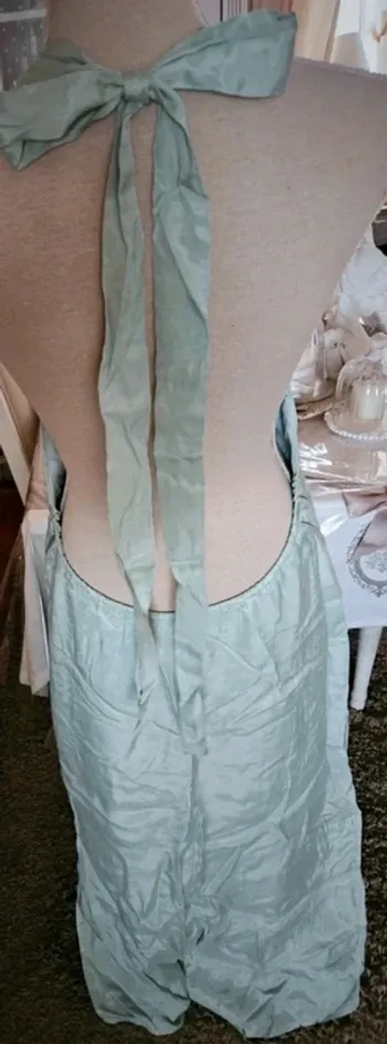 Robe longue dos nu  vert amande satinée H&M Taille 40 Neuve