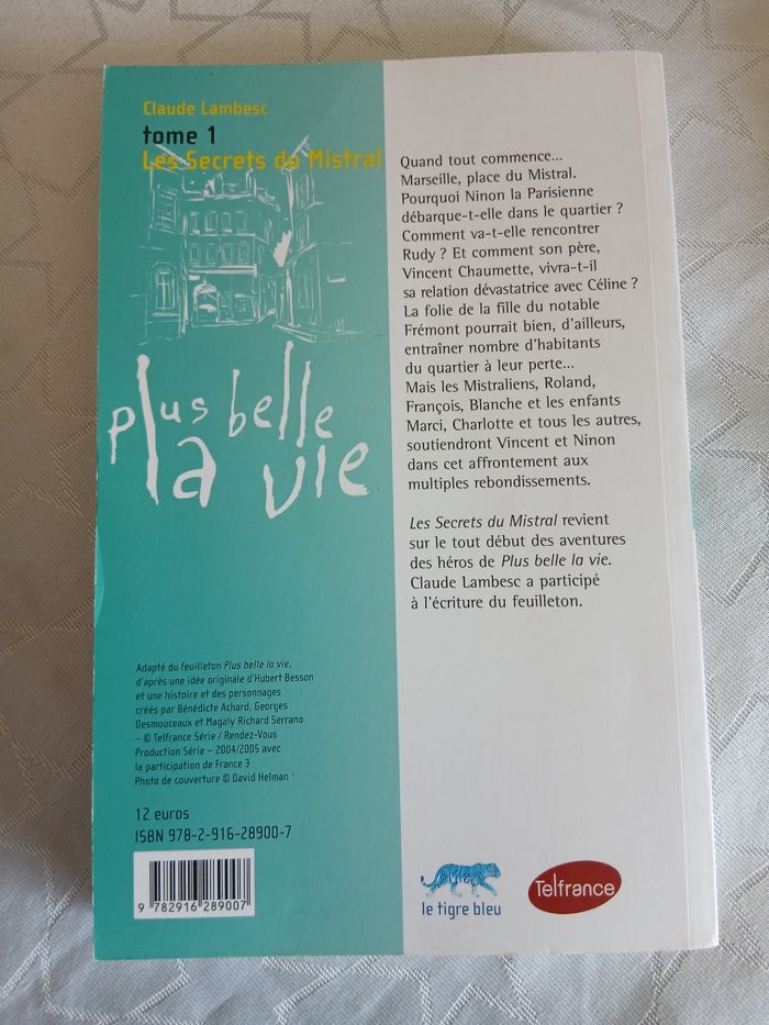 Lot livres Plus Belle la vie tome 1 a 5 - photo numéro 2
