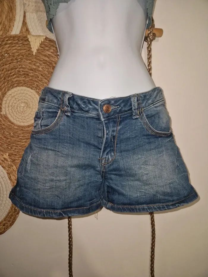 Short taille basse 🚺 - photo numéro 2