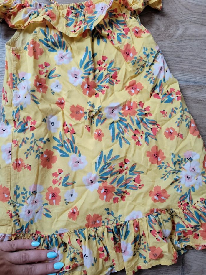 Robe jaune - photo numéro 3
