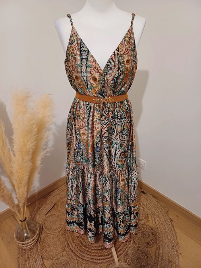 Robe longue cache-coeur à motifs Millénium taille M 38