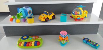 8 jouets 1 er age