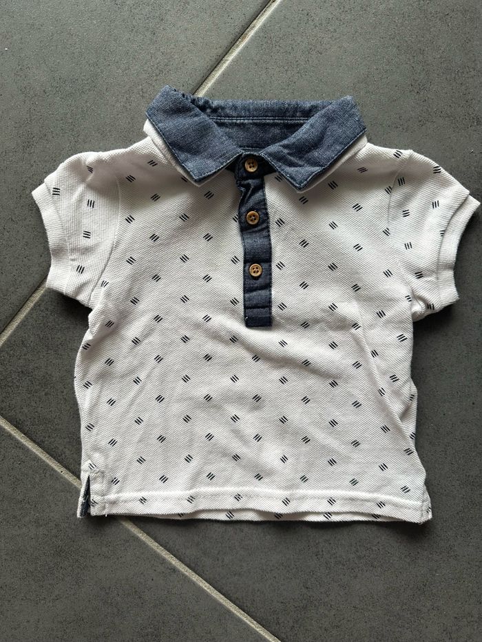 Polo blanc manches courtes Taille 6 mois