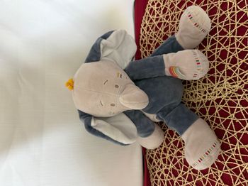 Noukies Peluche d'Activités Eléphant Bao