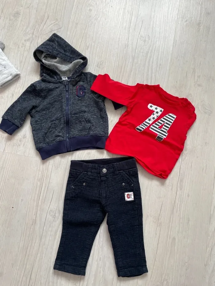 Ensemble creeks taille 6 mois