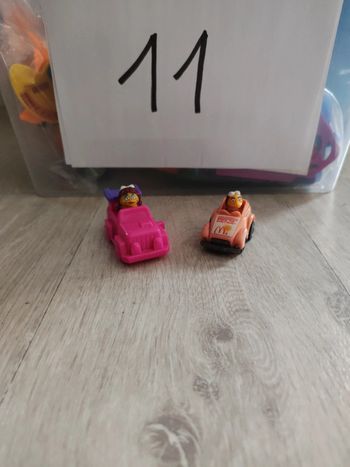 Figurine McDonald's voiture Birdie