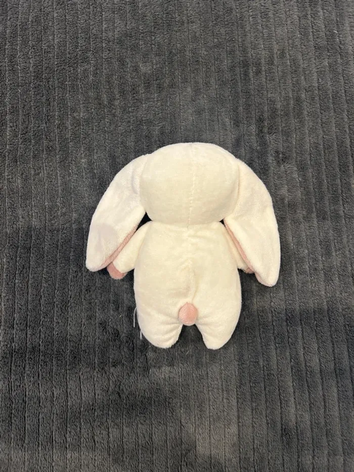 Petite peluche lapin - photo numéro 2