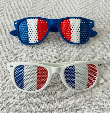 Lot 2 paires de lunettes supporters France drapeau