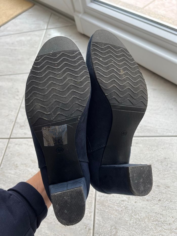 Bottines en suédine bleu marine - photo numéro 2