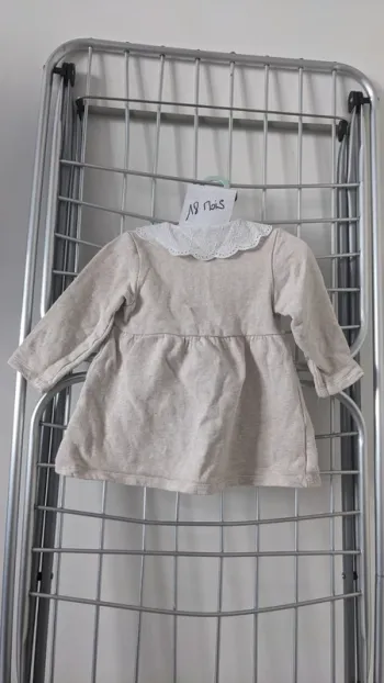 Robe avec col brodé en molleton (Kiabi)
