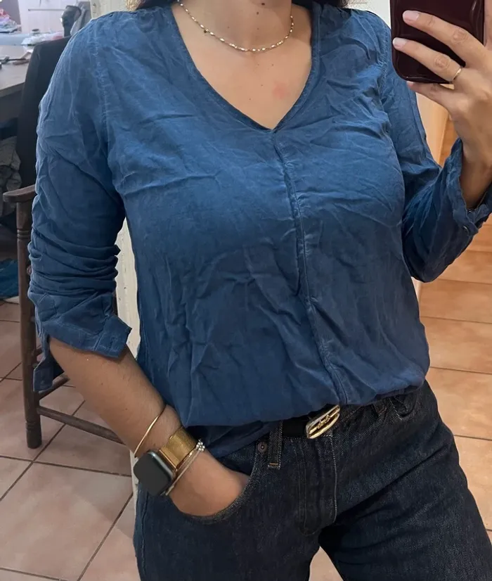 Blouse bleu - bonobo - très bon état - s