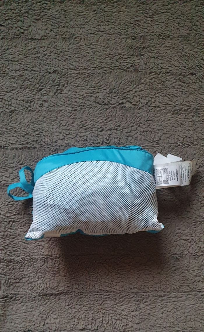 Impermeable/K.WAY taille 10ans - photo numéro 4