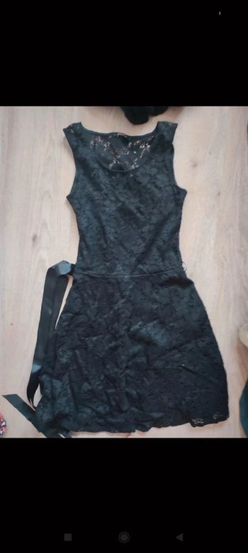 Robe sans manche broderie anglaise