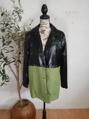 🖤💚 Veste noire & verte bi-matière – Awesta – Taille 40/42 – Très bon état