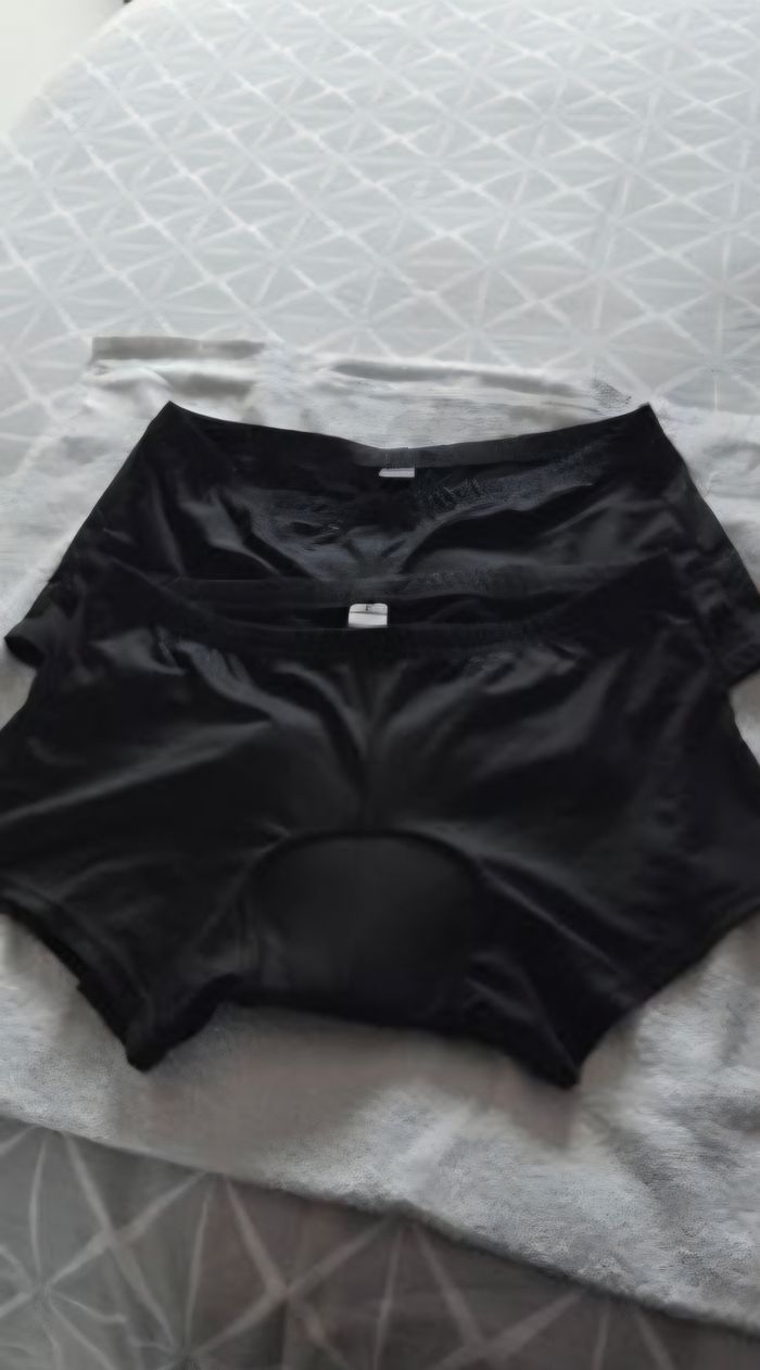Lot de 2 shorts cycliste/motard  T.3XL