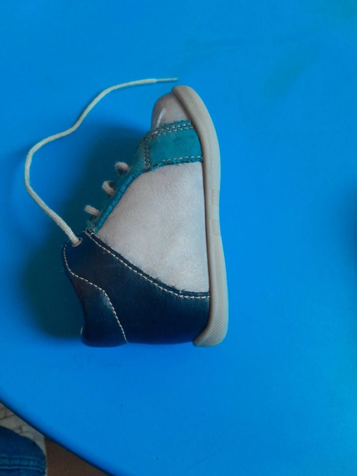 Chaussure bébé - photo numéro 4