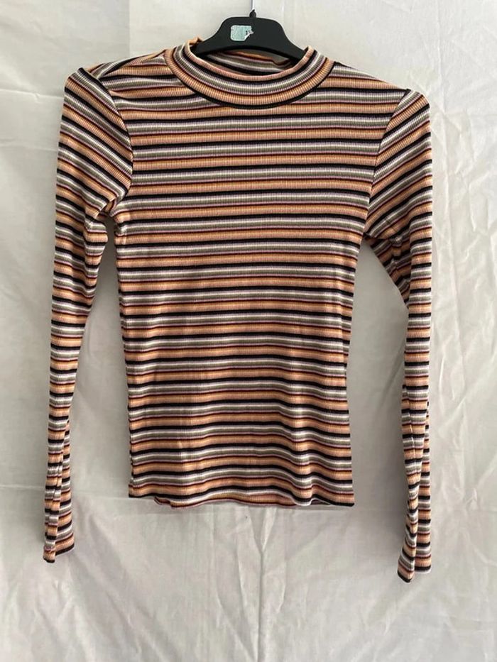 haut et t-shirt Monki noir taille Xs