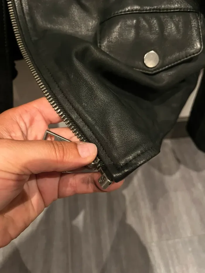 Perfecto veste en cuir homme devred parfait état - photo numéro 5