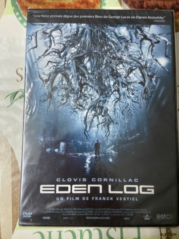 DVD eden log sous blister