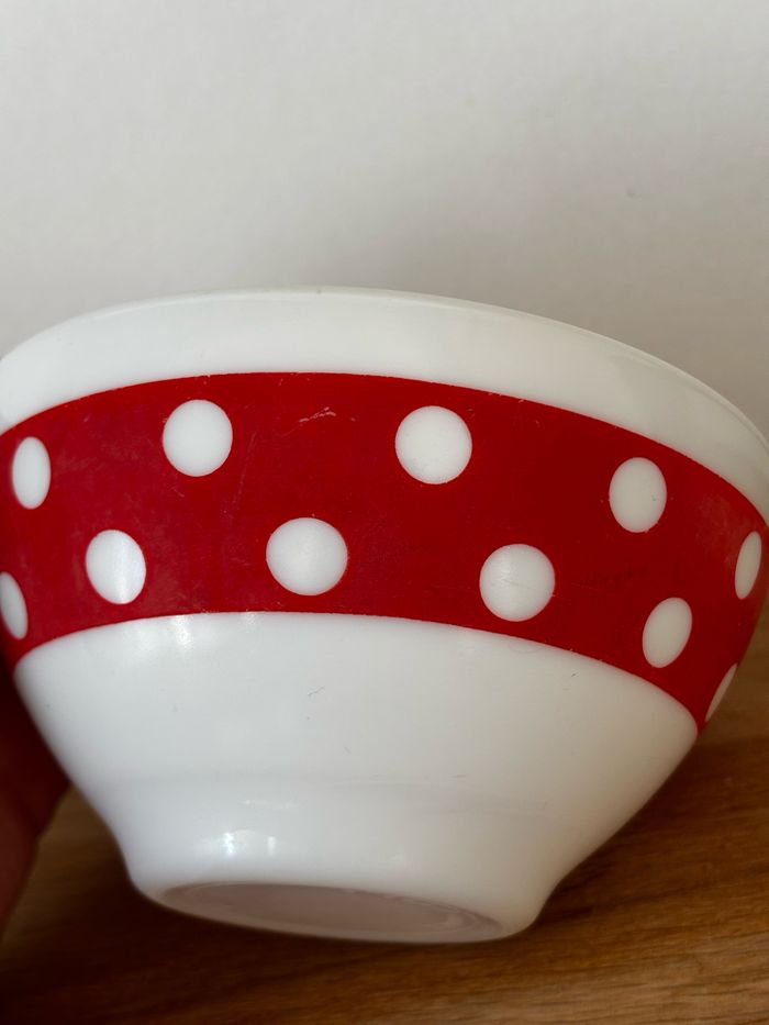 Vintage bol Arcopal Polka rouge avec défauts - photo numéro 5
