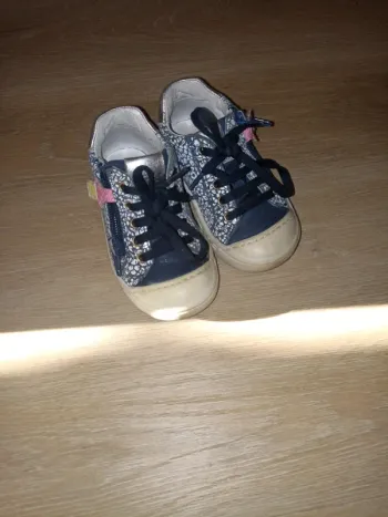 Chaussures en cuir  et daim