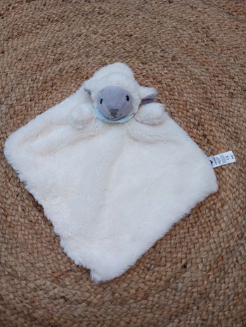 Doudou mouton