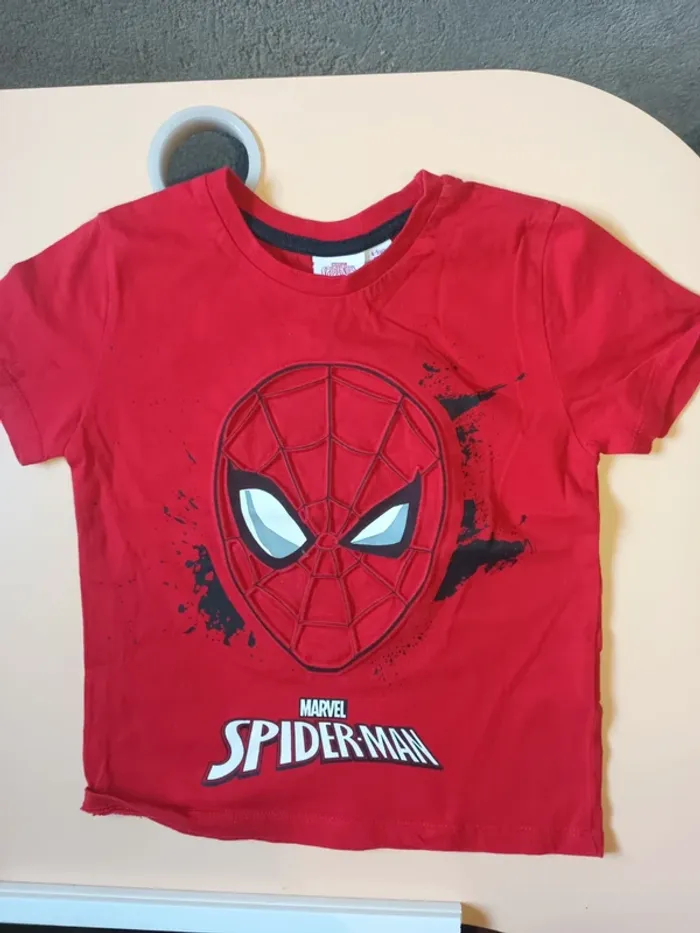 T-shirt manches courtes Marvel garçon Spider-Man 5 ans