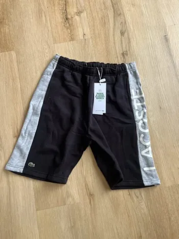 Short Lacoste 14ans
