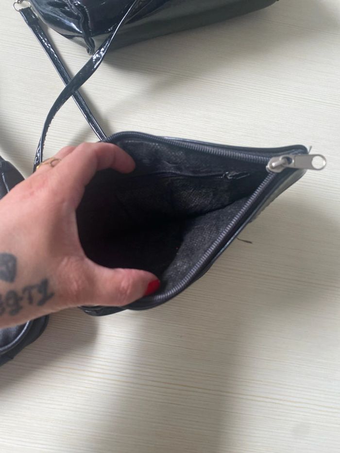 Deux sacs et une pochette - photo numéro 5