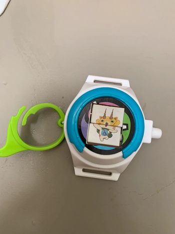 Jeu jouet montre YokaïWatch Mc Donald’s happy meal Chat blanc peloton du chat rouge + chat jaune