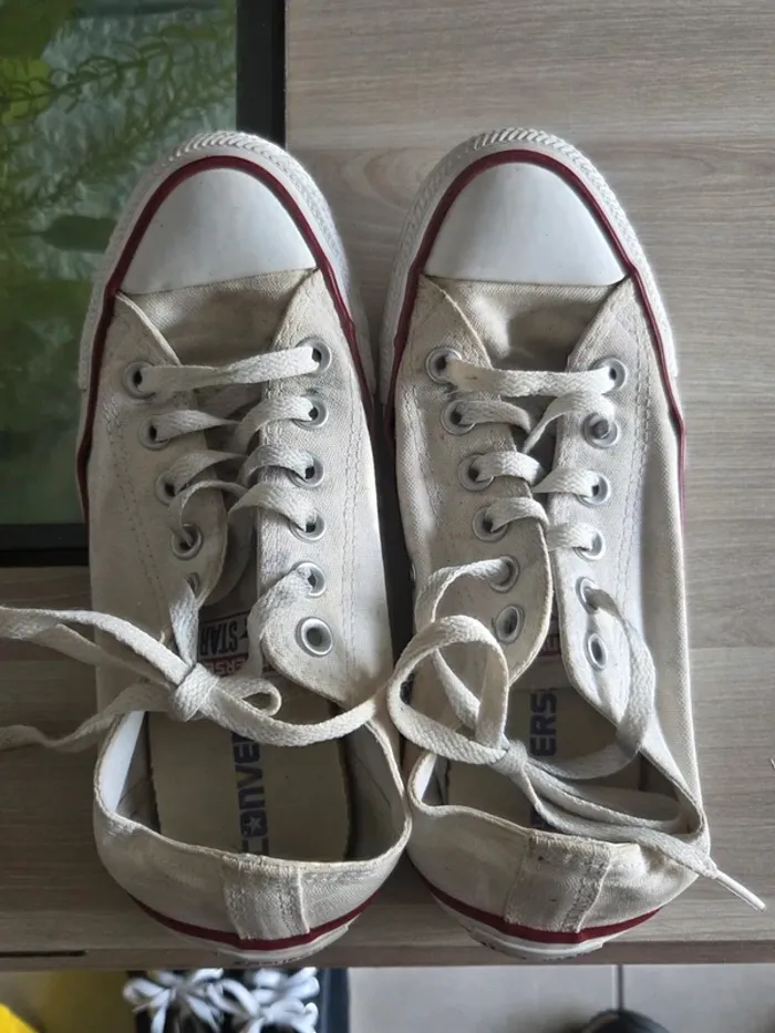 Converse basse taille 37.5 blanche