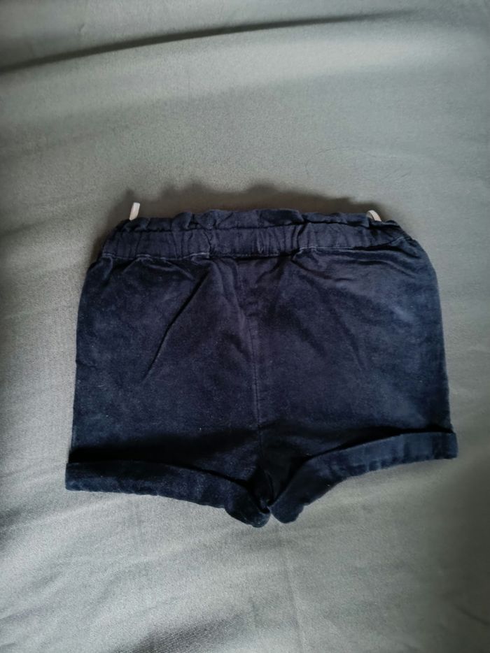 Short bleu en velours 💕 Taille 9 mois - photo numéro 5