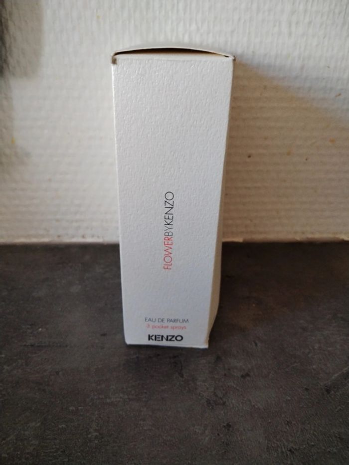 Lot de 3 vaporisateurs de poches Flower by Kenzo neuf - photo numéro 4
