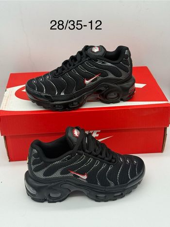 Nike tn enfant noir rouge gris 34